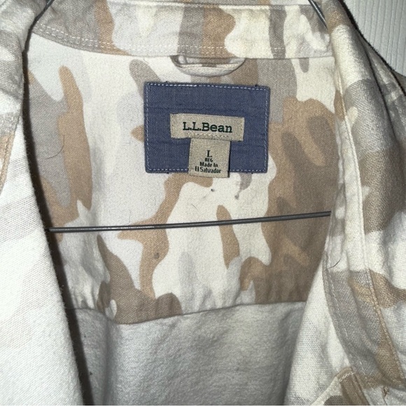 L.L. Bean Men's Casual Camouflage Shirt - Tan and Cream - Picture 4 of 5